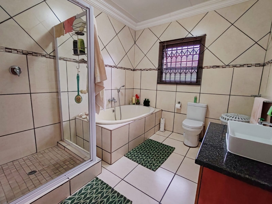 4 Bedroom Property for Sale in Baillie Park North West